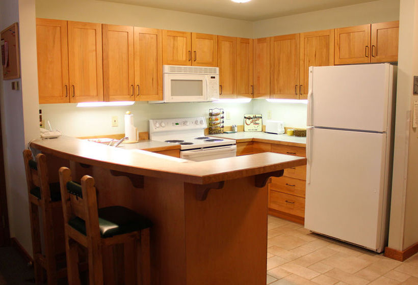 Hotel Kintla Lodge Whitefish