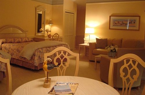 Anchor In Motel  | Hyannis | Massachusetts | United States 13