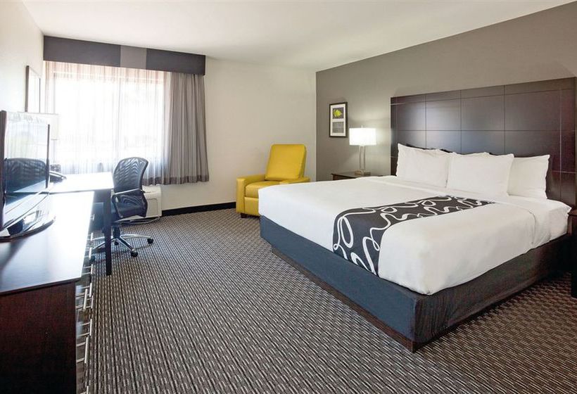 Hotel La Quinta Inn Oshkosh  | Oshkosh | Wisconsin | United States 5