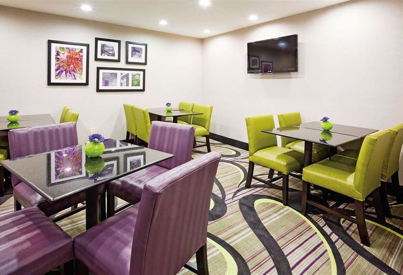 Hotel La Quinta Inn Oshkosh  | Oshkosh | Wisconsin | United States 8