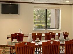 Hotel Baymont Inn & Suites Arlington At Six Flags Dr  | Arlington | Texas | United States 8