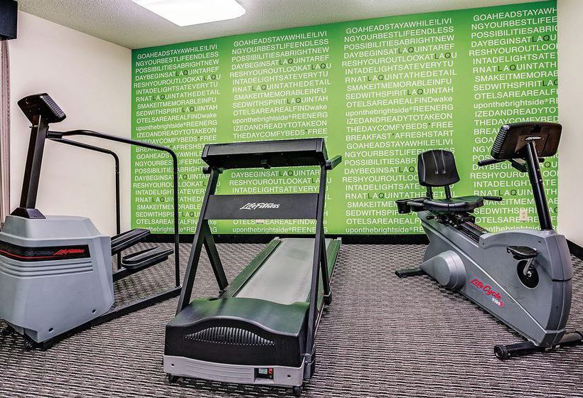 Hotel La Quinta Inn Cleveland Airport North  | Cleveland | Ohio | United States 1