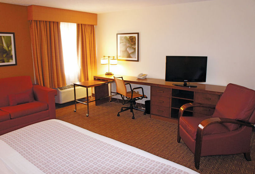 Hotel Baymont Inn & Suites Columbia  | Columbia | Missouri | United States 14