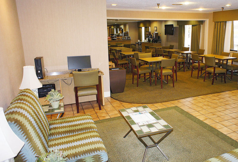 Hotel Baymont Inn & Suites Columbia  | Columbia | Missouri | United States 16