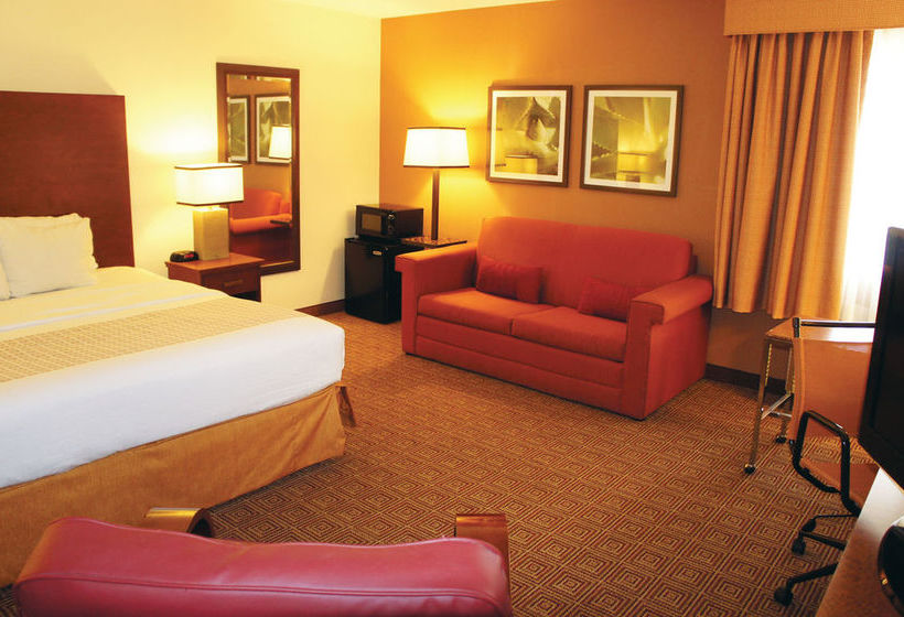 Hotel Baymont Inn & Suites Columbia  | Columbia | Missouri | United States 8