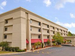 Hotel Baymont Inn & Suites Kalamazoo 