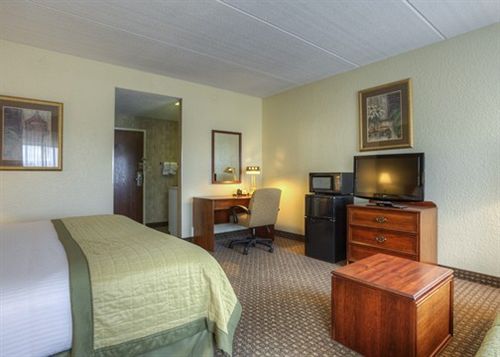 Hotel Clarion Inn & Suites West Knoxville   | Knoxville | Tennessee | United States 10
