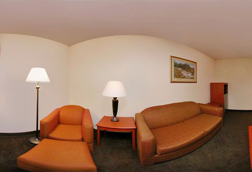Comfort Inn & Suites Airport Memphis  | Memphis | Tennessee | United States 3