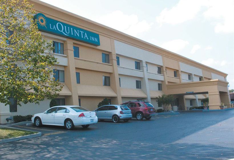 Hotel La Quinta Inn Milwaukee West Brookfield Wisconsin