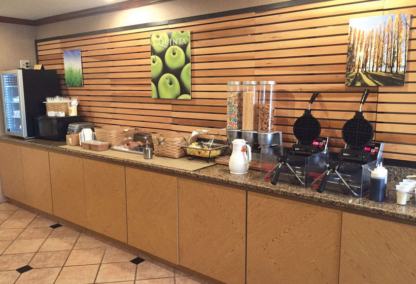 Hotel La Quinta Inn Milwaukee West Brookfield  | Brookfield | Wisconsin | United States 13