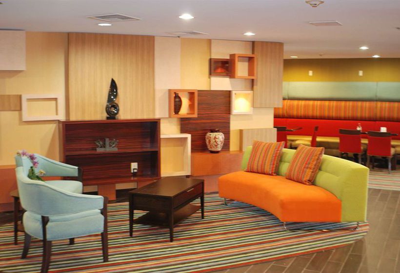 Hotel Holiday Inn Express Nashville WI40 Whitebridge Road Tennessee