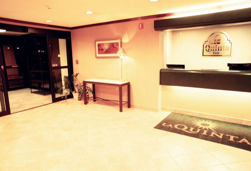 Hotel La Quinta Inn Toledo Perrysburg  | Perrysburg | Ohio | United States 12