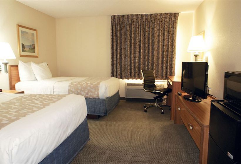 Hotel La Quinta Inn Toledo Perrysburg  | Perrysburg | Ohio | United States 5