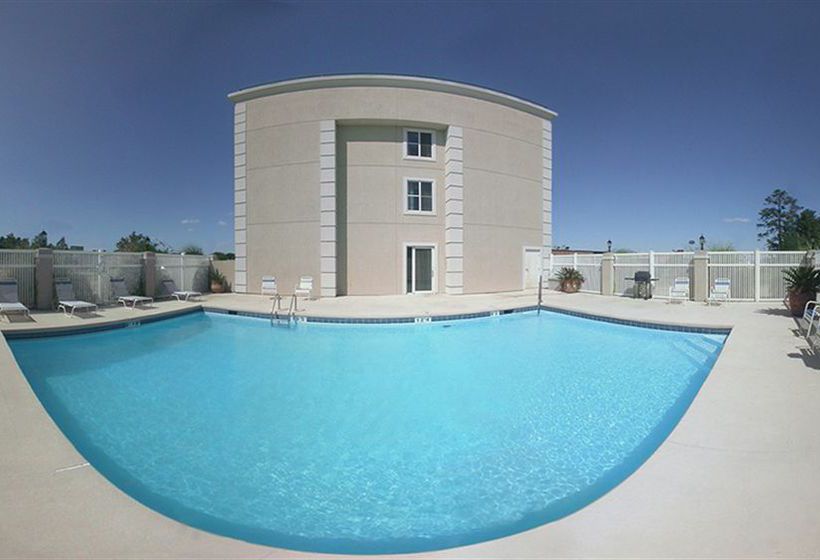 Hotel Quality Inn & Suites 