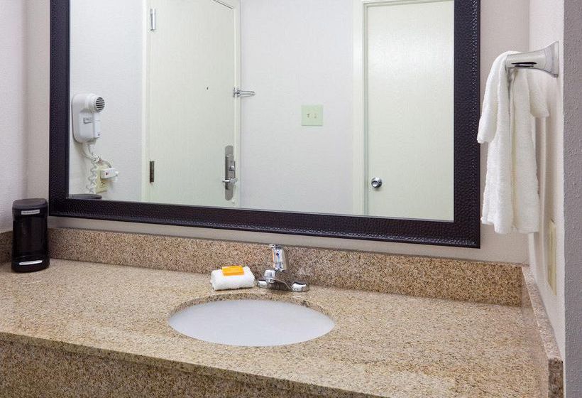 Hotel La Quinta Inn Sheboygan  | Sheboygan | Wisconsin | United States 1