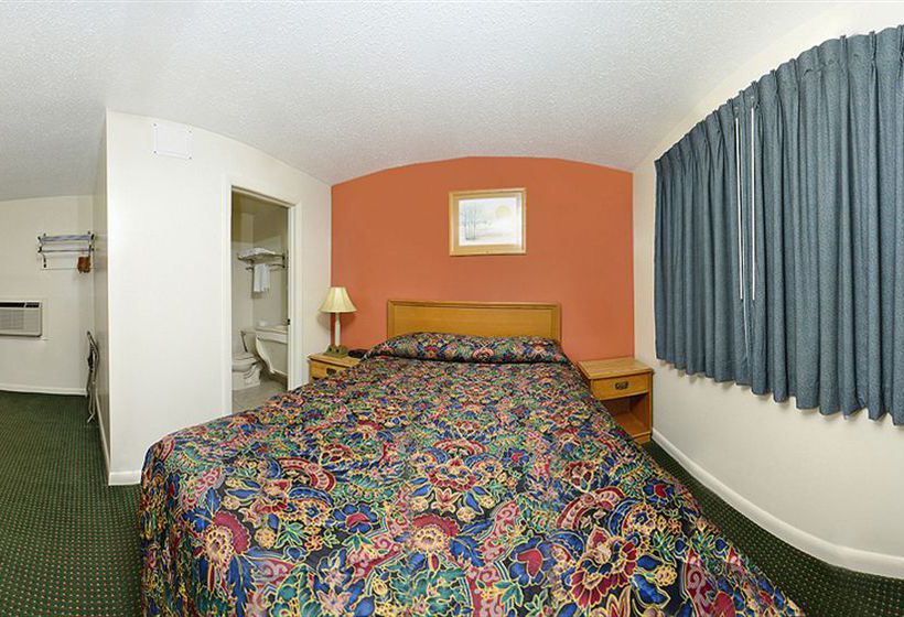 Hotel Americas Best Value Inn Middletown Middlefield  | Middletown | Connecticut | United States 13