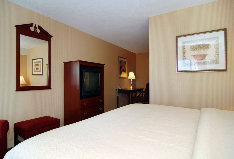 Atlantic Beach Hotel & Suites  | Middletown | Rhode Island | United States 11