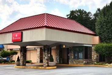 Hotel Ramada Biltmore West 