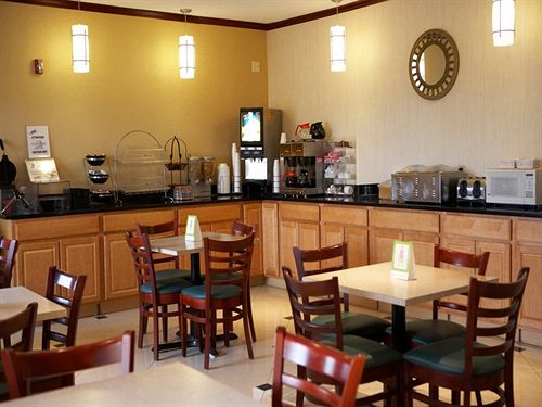 Hotel La Quinta Inn & Suites Evansville  | Evansville | Indiana | United States 13