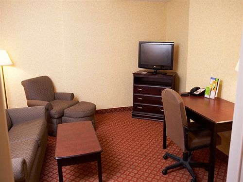 Hotel La Quinta Inn & Suites Evansville  | Evansville | Indiana | United States 19