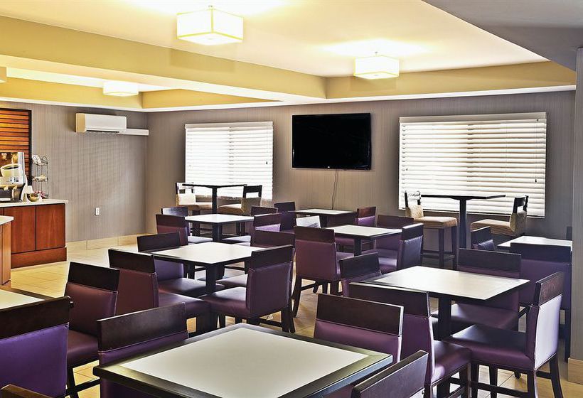 Hotel La Quinta Inn & Suites Erie  | Erie | Pennsylvania | United States 11