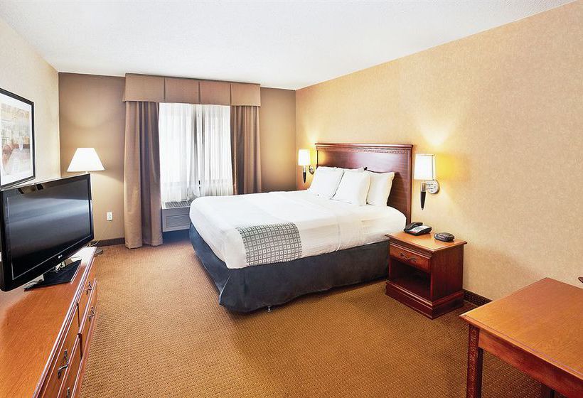 Hotel La Quinta Inn & Suites Erie  | Erie | Pennsylvania | United States 18