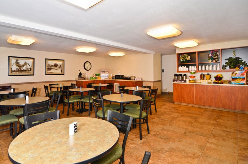 Hotel Best Western Oak Meadows Inn 