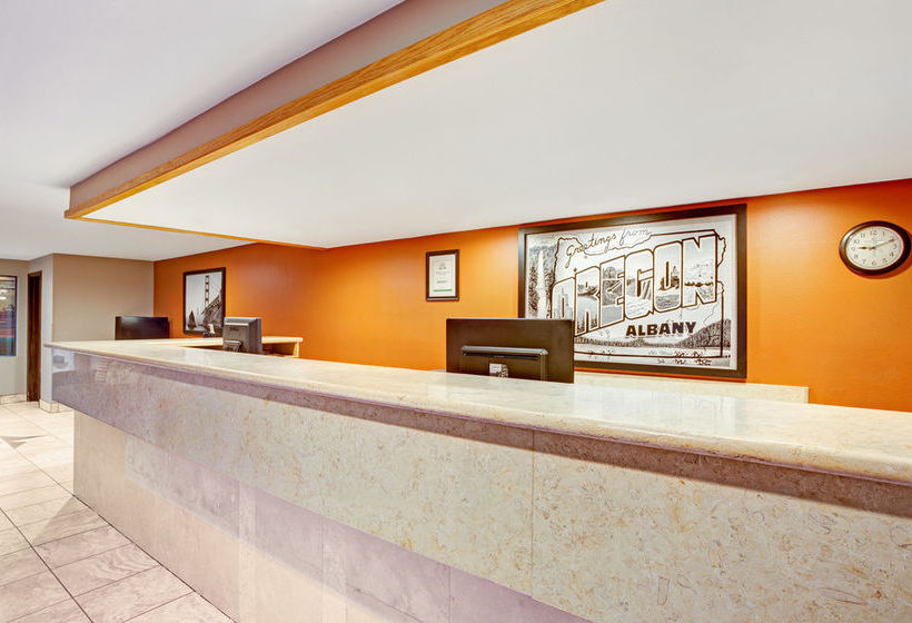 Hotel Super 8 Albany  | Albany | Oregon | United States 19