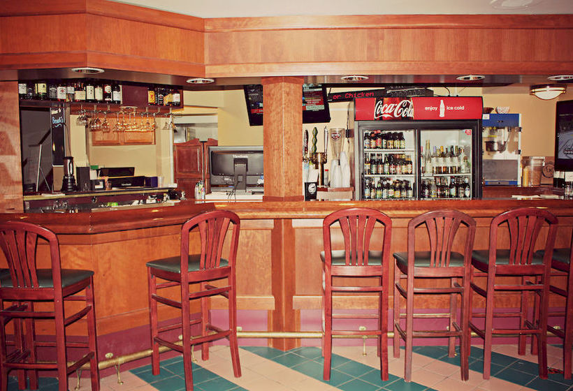 Hotel Express Riverport Inn & Suites  | Winona | Minnesota | United States 6