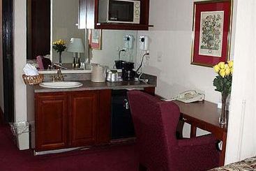 Biltmore Suites Hotel  | High Point | North Carolina | United States 10