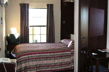 Biltmore Suites Hotel  | High Point | North Carolina | United States 14