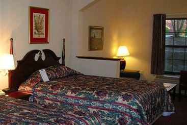 Biltmore Suites Hotel  | High Point | North Carolina | United States 2