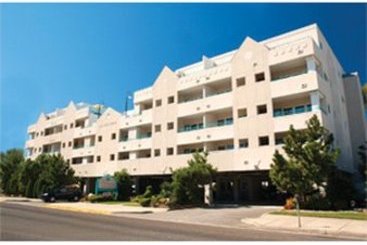 Biscayne Suites Hotel 