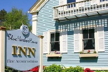 Hotel Blue Harbor House A Village Inn 