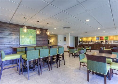Hotel Baymont Inn & Suites Lexington