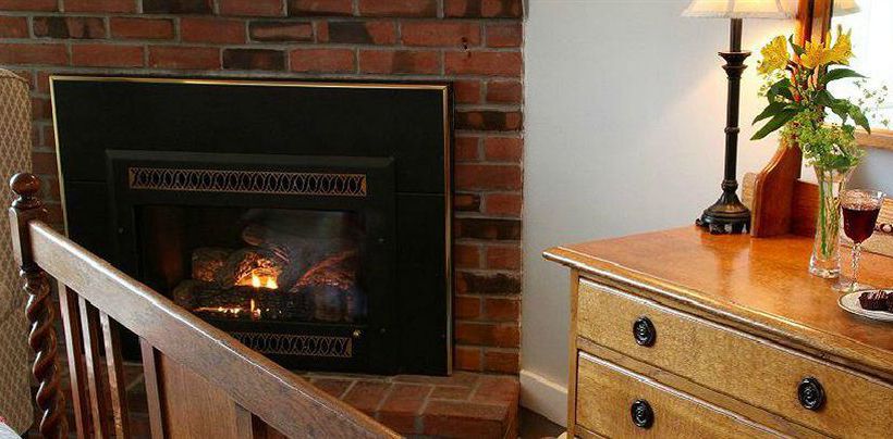 Hotel Brass Lantern Inn  | Stowe | Vermont | United States 17