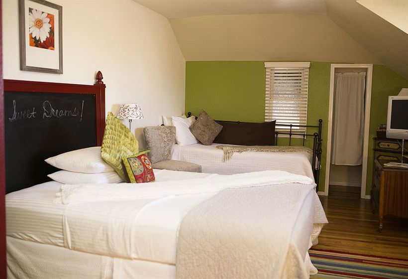 Bed and Breakfast Brittania & W E Mauger Estate Bed&Breakfast Inn