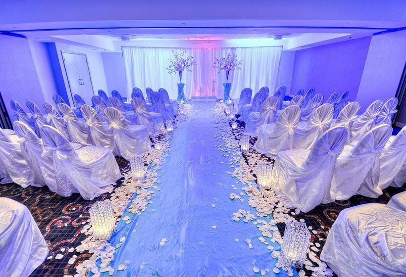 DoubleTree by Hilton Hotel Raleigh Brownstone University  | Raleigh | North Carolina | United States 8