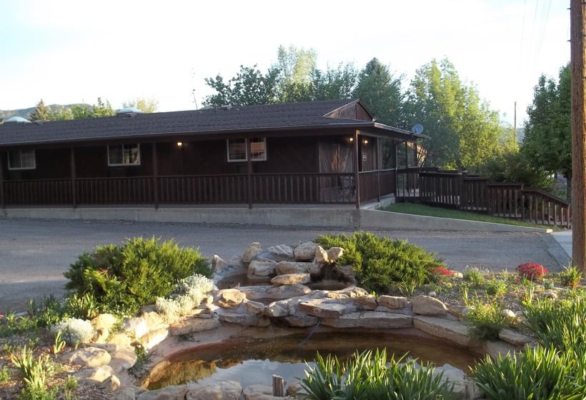 Hotel Bryce Pioneer Village 