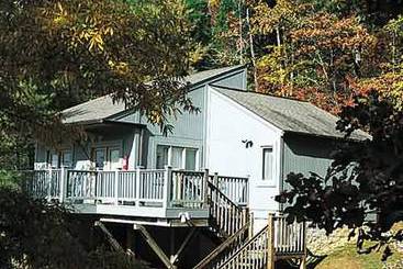 Buckhorn Lake State Resort  | Hazard | Kentucky | United States 3