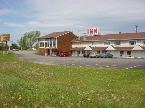 Hotel Budget Host Airport Inn 