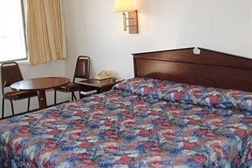 Ambassy Motel  | Salina | Kansas | United States 1