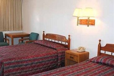 Ambassy Motel  | Salina | Kansas | United States 4