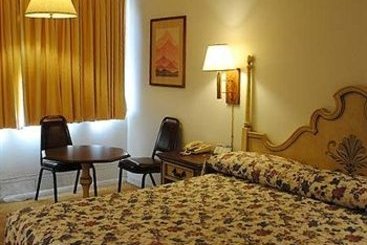 Ambassy Motel  | Salina | Kansas | United States 7