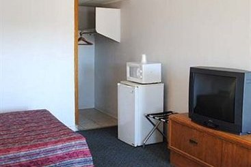 Ambassy Motel  | Salina | Kansas | United States 9