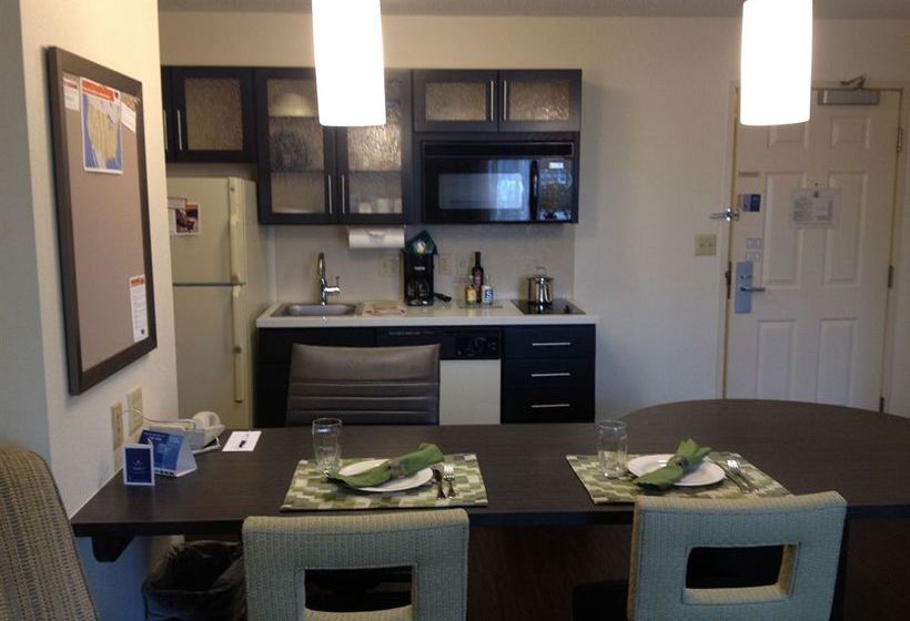 Hotel Candlewood Suites Detroit  | Warren | Michigan | Estados Unidos 14