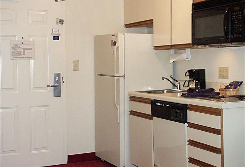 Hotel Candlewood Suites Greensboro  | Greensboro | North Carolina | United States 5