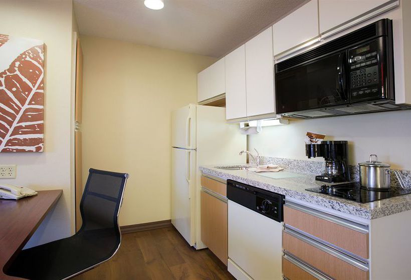 Hotel Candlewood Suites Cincinnati - Blue Ash  | Blue Ash | Ohio | United States 12