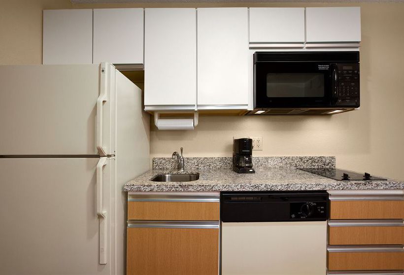 Hotel Candlewood Suites Cincinnati - Blue Ash  | Blue Ash | Ohio | United States 14