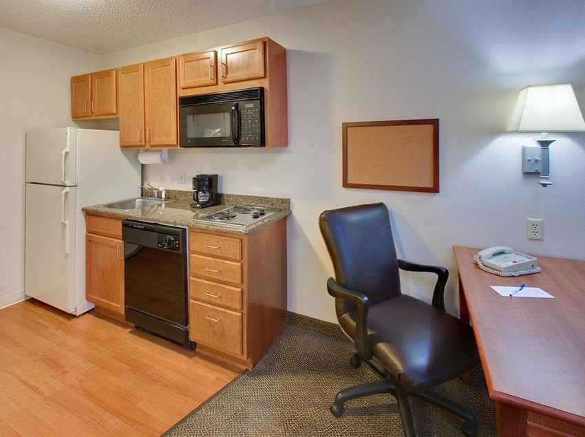 Hotel Candlewood Suites Rockford  | Rockford | Illinois | United States 19